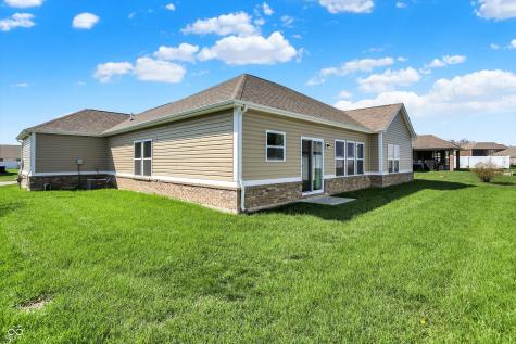1896 Woodland Parks Drive Columbus IN 47201