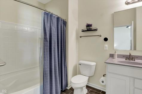 1896 Woodland Parks Drive Columbus IN 47201