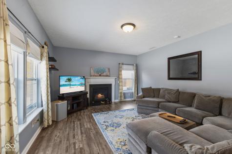 7158 Lakeland Trails Boulevard Indianapolis IN 46259