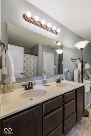 7158 Lakeland Trails Boulevard Indianapolis IN 46259