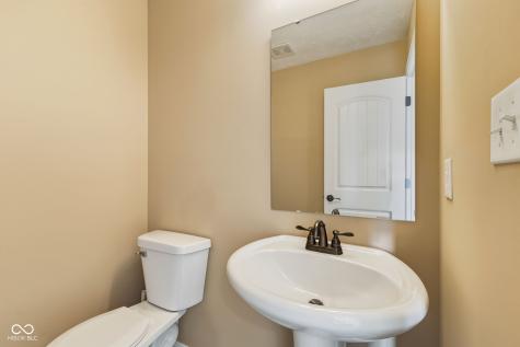 7158 Lakeland Trails Boulevard Indianapolis IN 46259