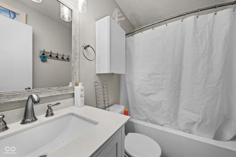 2369 Orchard Creek Drive Columbus IN 47201