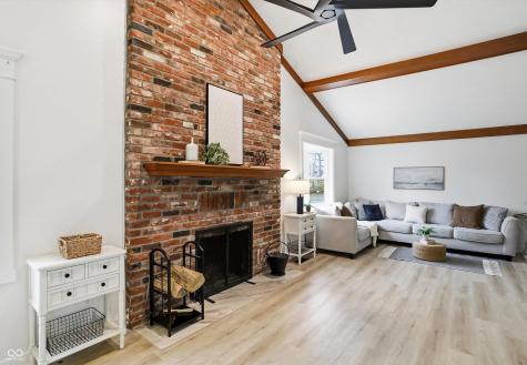999 Shoreline Circle Cicero IN 46034