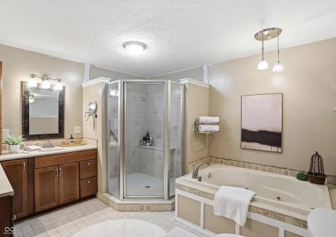 999 Shoreline Circle Cicero IN 46034