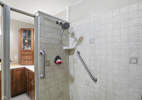 999 Shoreline Circle Cicero IN 46034