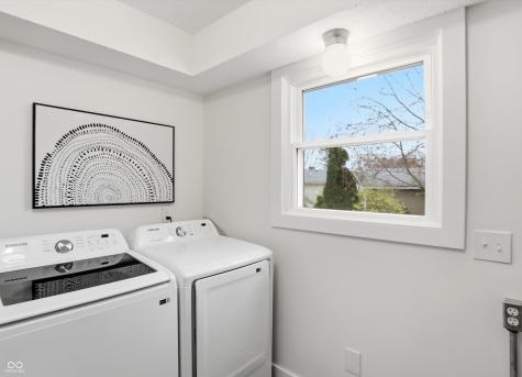999 Shoreline Circle Cicero IN 46034