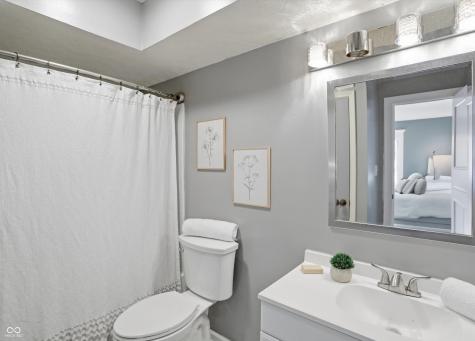 999 Shoreline Circle Cicero IN 46034