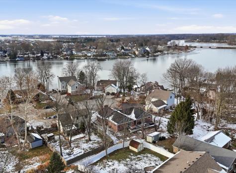 999 Shoreline Circle Cicero IN 46034