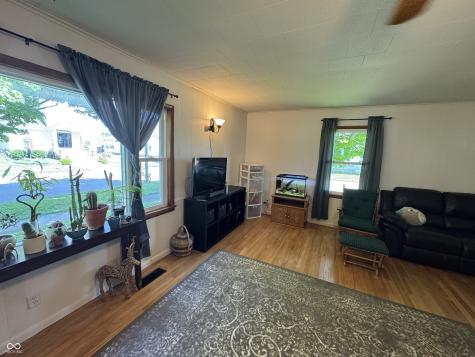 601 N Arthur Street Rushville IN 46173