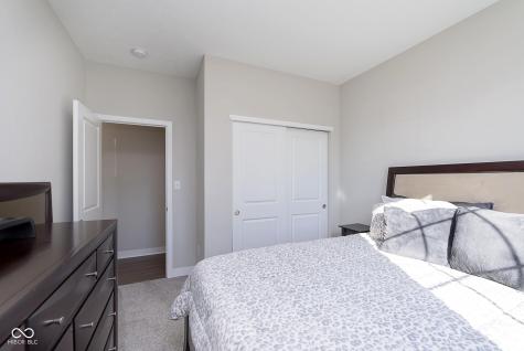 11584 Glen Ridge Circle Fishers IN 46037