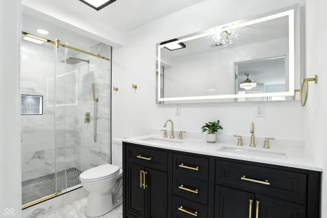 2715 S A Street Elwood IN 46036