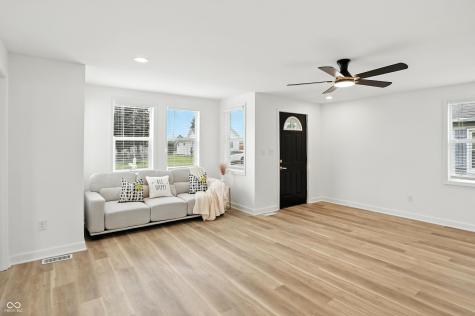 2715 S A Street Elwood IN 46036