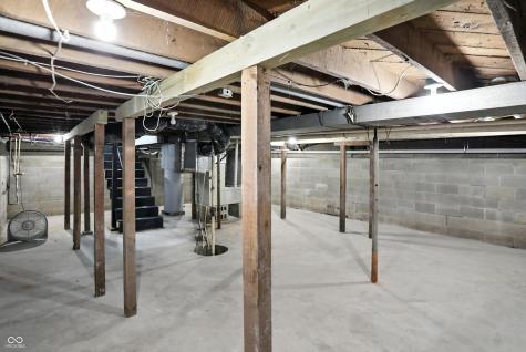 2715 S A Street Elwood IN 46036