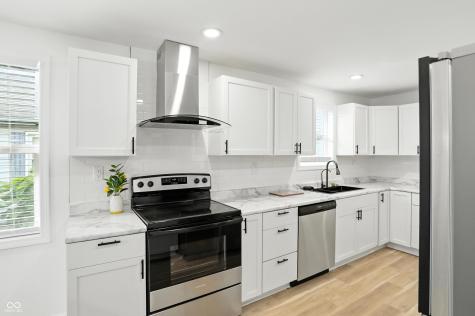 2715 S A Street Elwood IN 46036