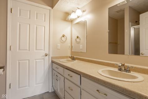 6850 Fox Lake Court Indianapolis IN 46278