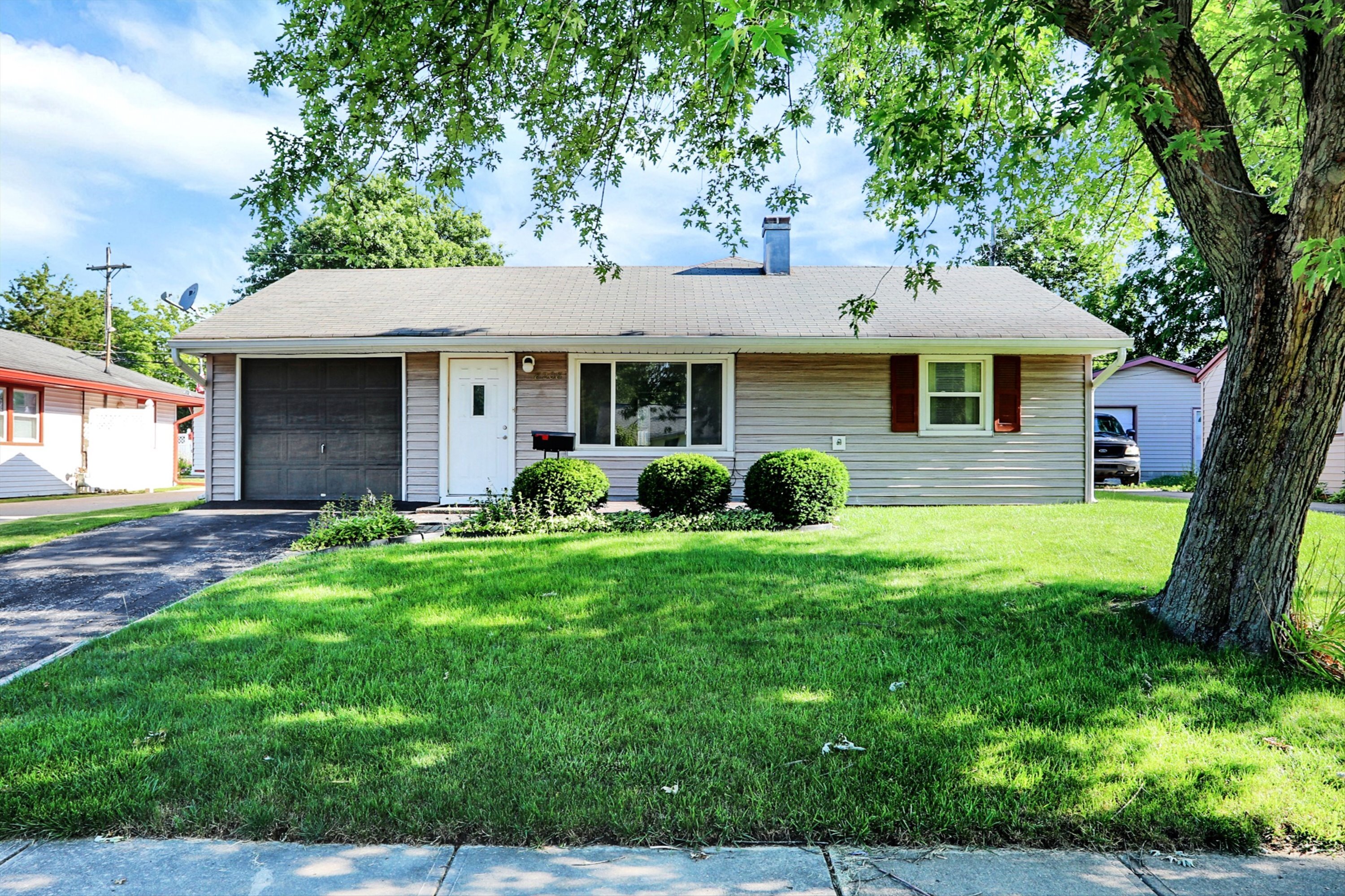 8208 E 50th Street Indianapolis IN 46226