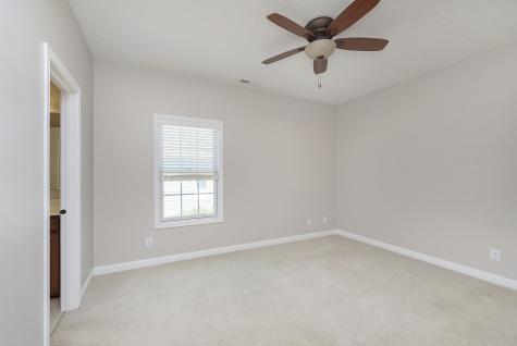 3838 Hearthstone Drive Zionsville IN 46077