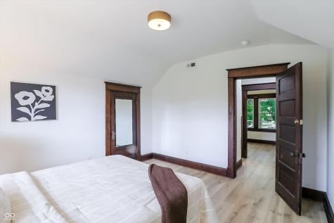 910 Sanders Street Indianapolis IN 46203