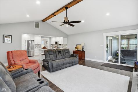 6820 W Road 150 N Bargersville IN 46106