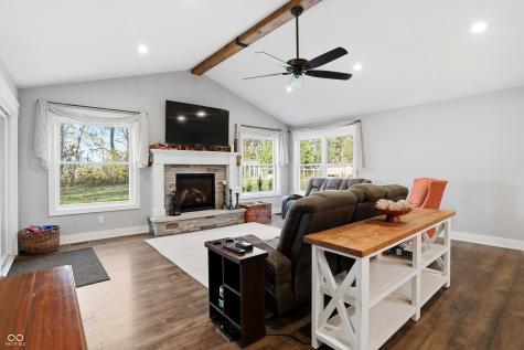 6820 W Road 150 N Bargersville IN 46106