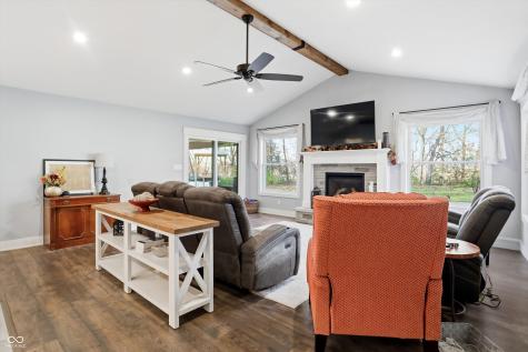 6820 W Road 150 N Bargersville IN 46106