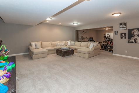 15276 Kampen Circle Carmel IN 46033