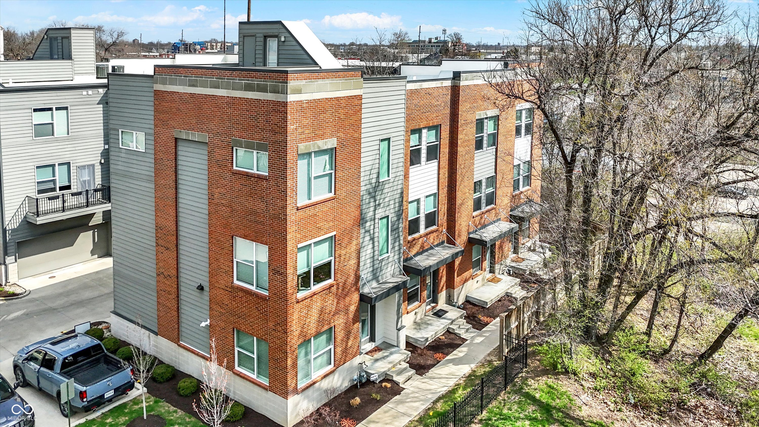 805 Switchyard Place Indianapolis IN 46202