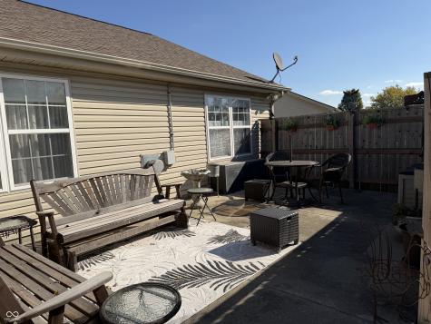 1174 Bumblebee Way Greenfield IN 46140