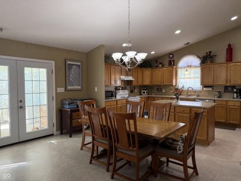 1174 Bumblebee Way Greenfield IN 46140