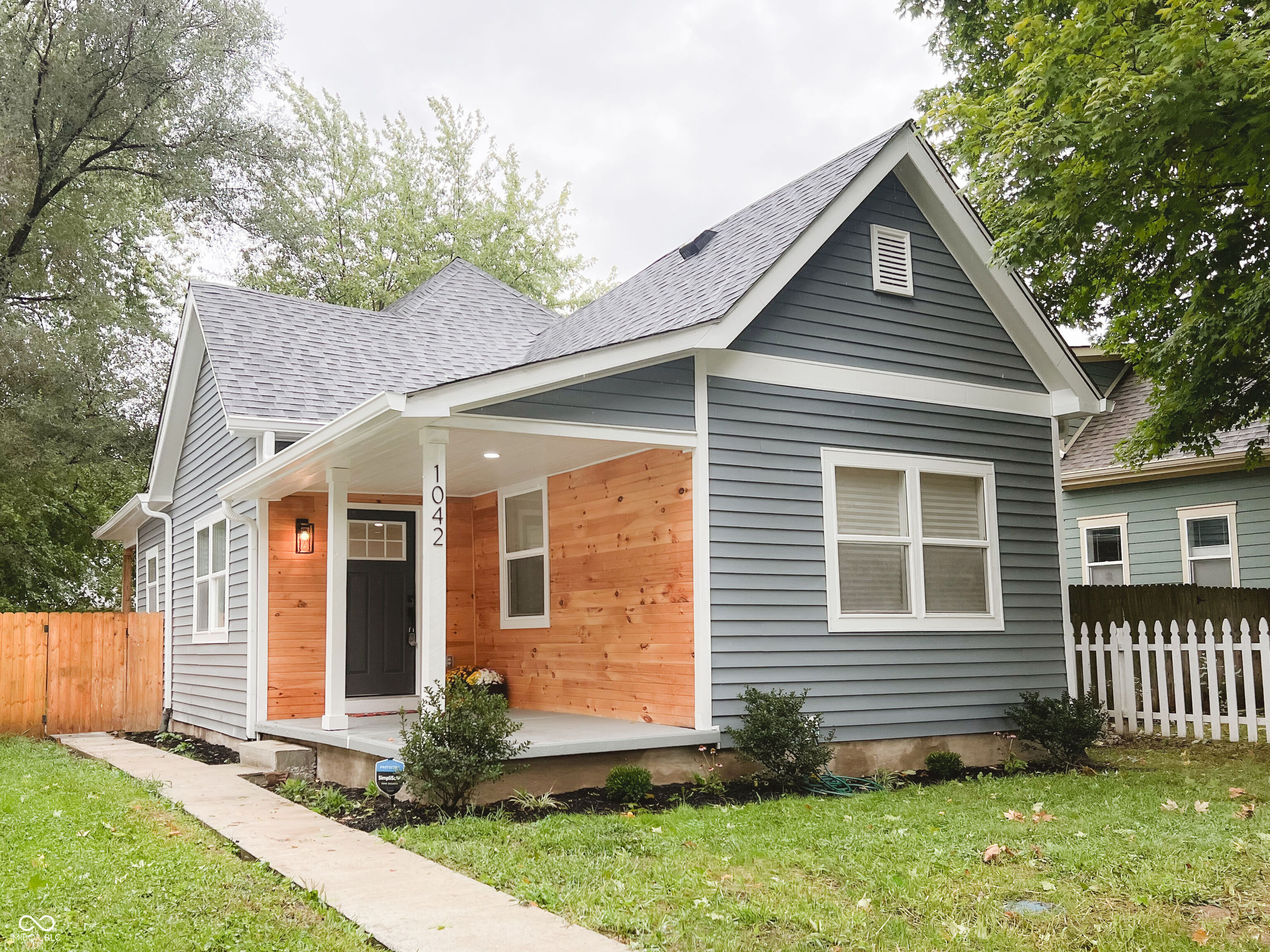 1042 Jefferson Avenue Indianapolis IN 46201