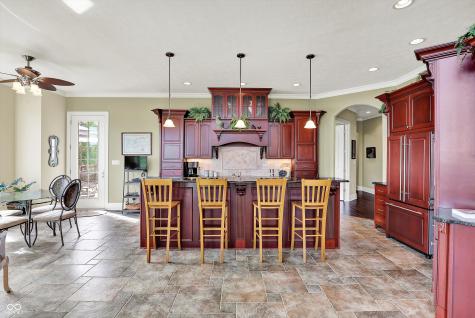 523 S 700 E Whitestown IN 46075
