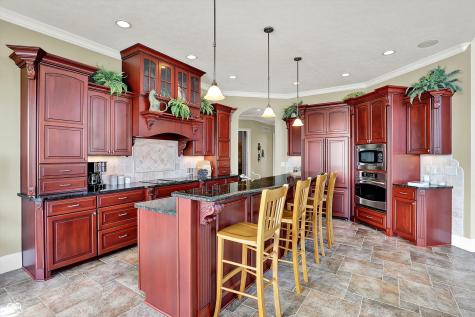 523 S 700 E Whitestown IN 46075