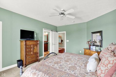 523 S 700 E Whitestown IN 46075