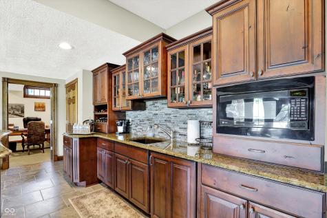 523 S 700 E Whitestown IN 46075