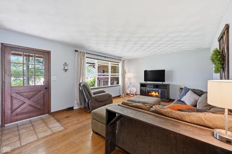 5827 S Indiana 75 Jamestown IN 46147