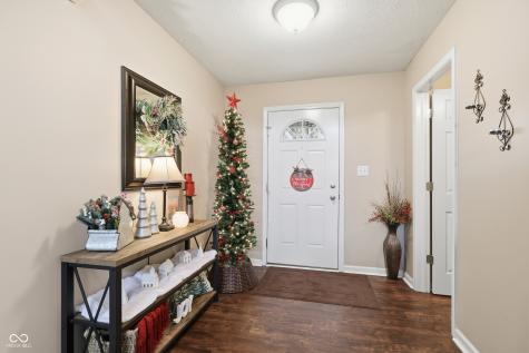15460 Old Pond Circle Noblesville IN 46060