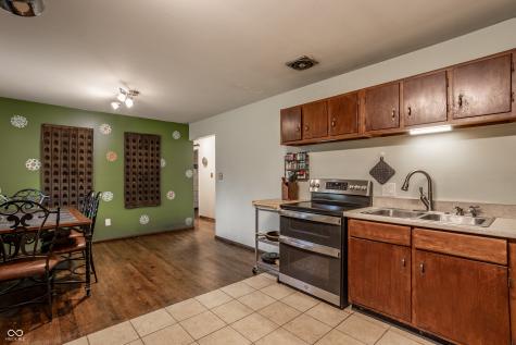 7625 Station Street Indianapolis IN 46240