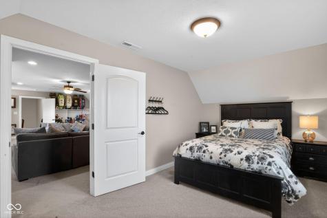 15435 Mission Hills Drive Carmel IN 46033