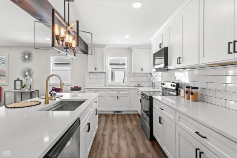 539 Amos Drive Zionsville IN 46077
