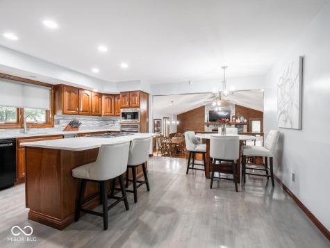 6994 E County Line Road Indianapolis IN 46237