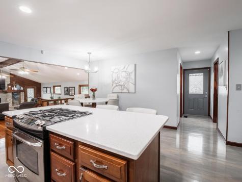 6994 E County Line Road Indianapolis IN 46237