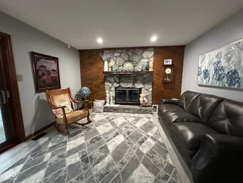 6994 E County Line Road Indianapolis IN 46237
