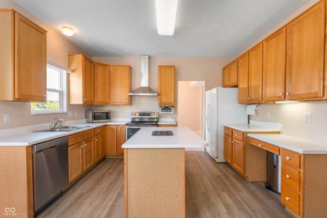 10747 Red Pine Drive Fishers IN 46037