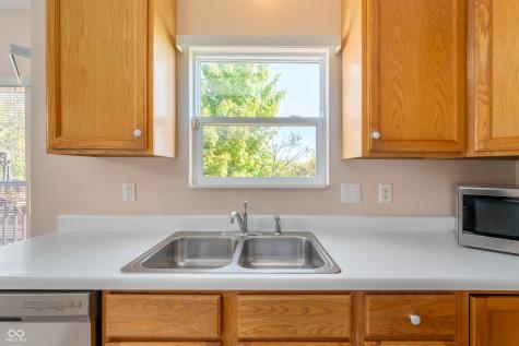 10747 Red Pine Drive Fishers IN 46037