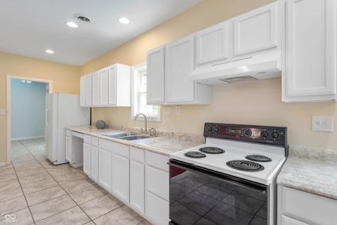 10747 Red Pine Drive Fishers IN 46037