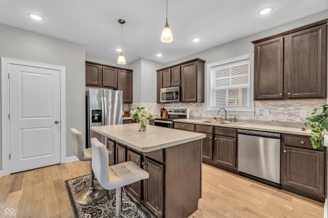 31 E Parkview Avenue Indianapolis IN 46201