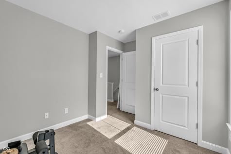 31 E Parkview Avenue Indianapolis IN 46201