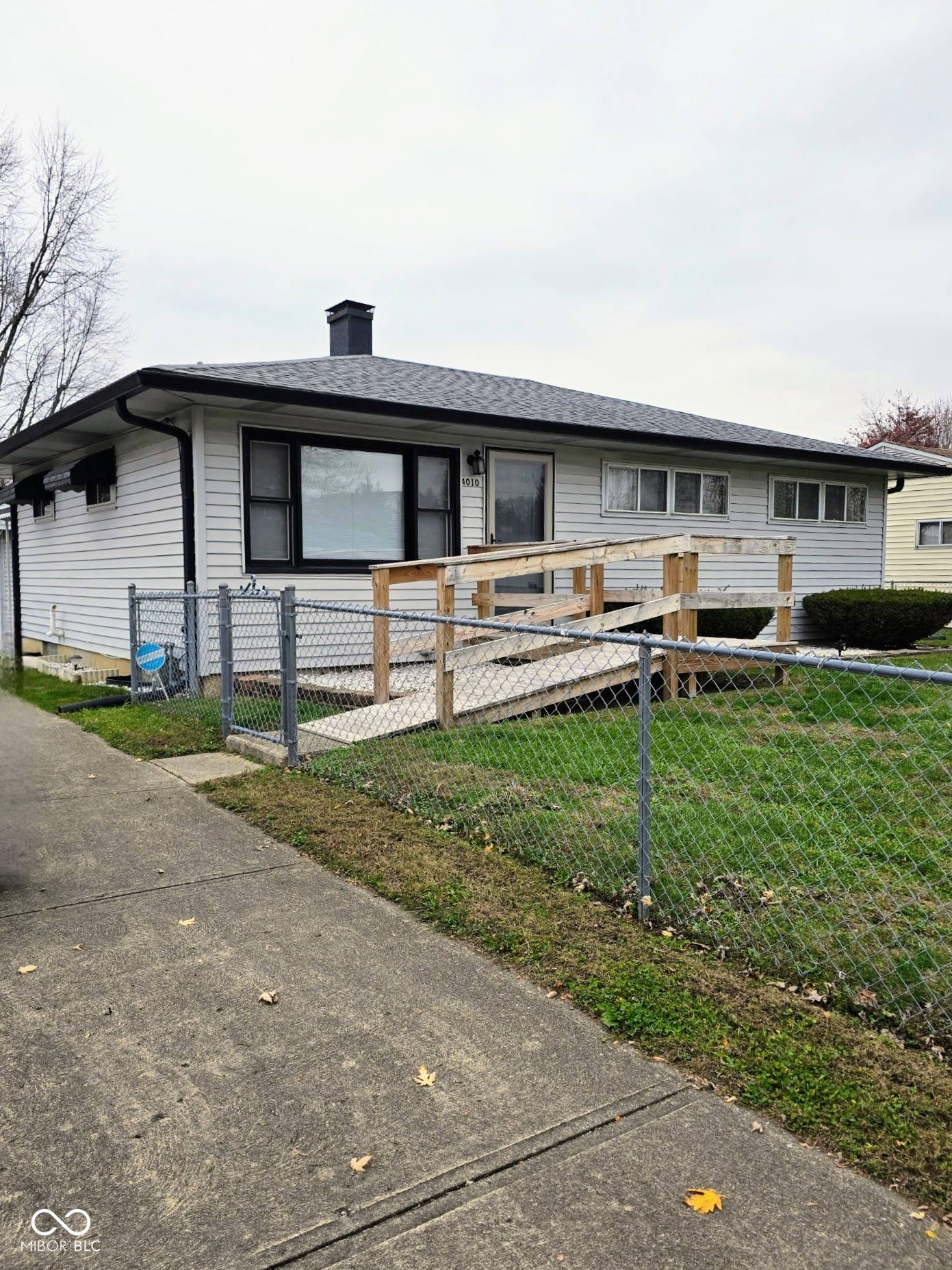 4010 Standish Drive Indianapolis IN 46221