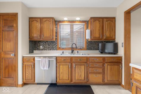 2917 Silver Fox Drive Columbus IN 47203