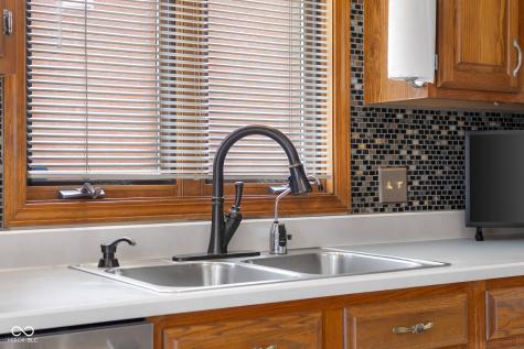 2917 Silver Fox Drive Columbus IN 47203